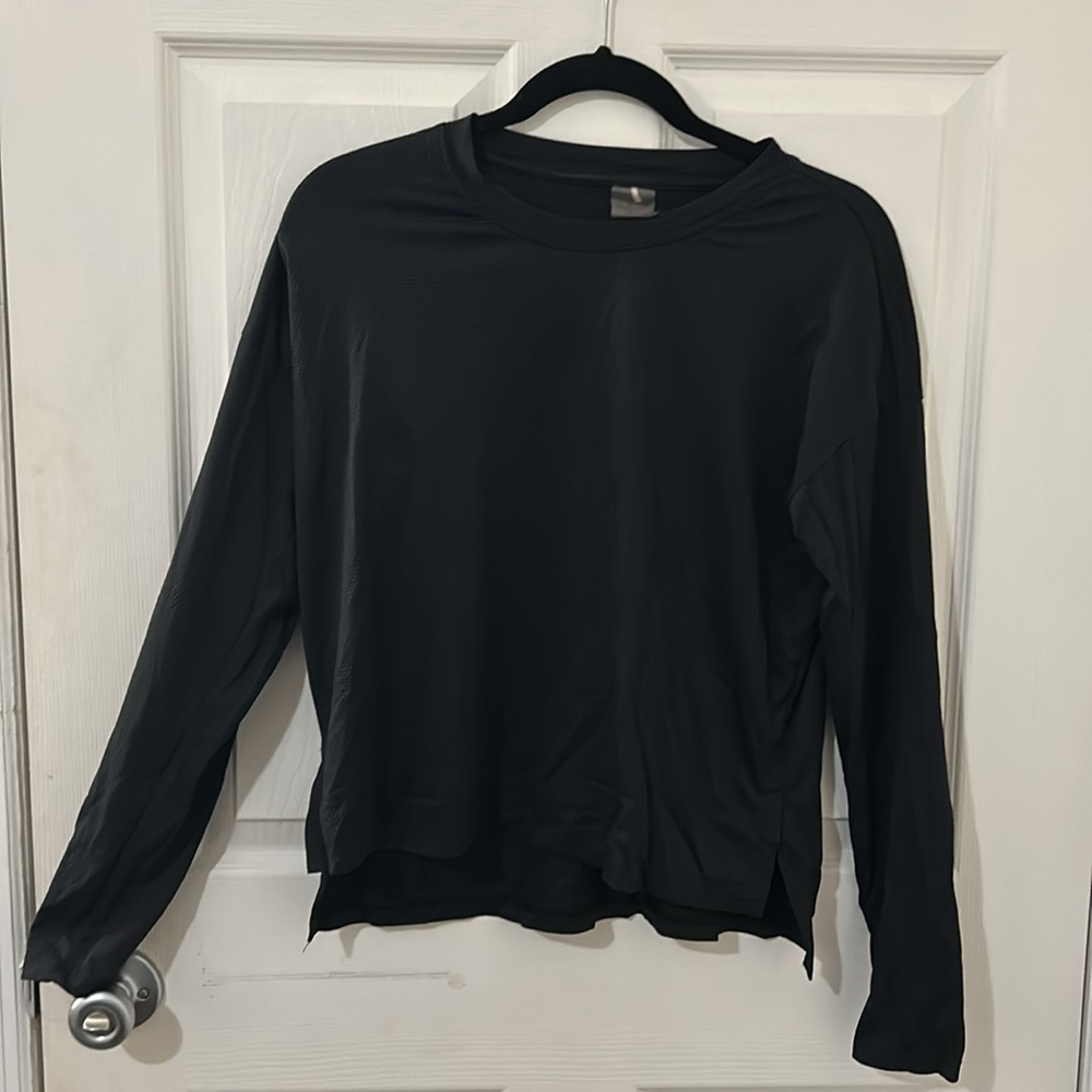 Black Calia by Carrie Underwood Athletic Long sleeve Top
